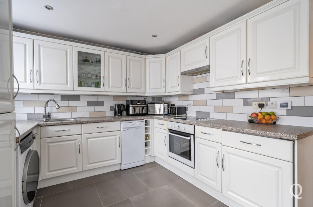 ad57013f-97ec-4d7...