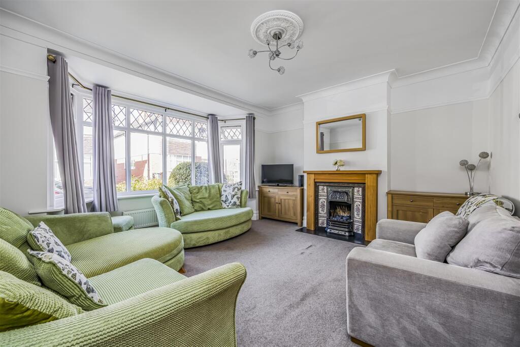 5 Woolner Avenue, Cosham-PorticoMarketing-SoldBy-1