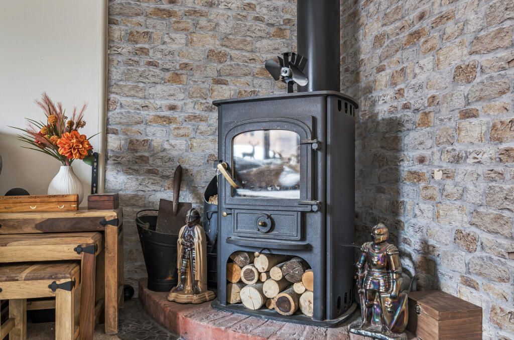 1355857-9-68cad0d...