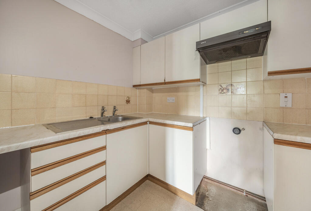 1305243-9-68401cc...