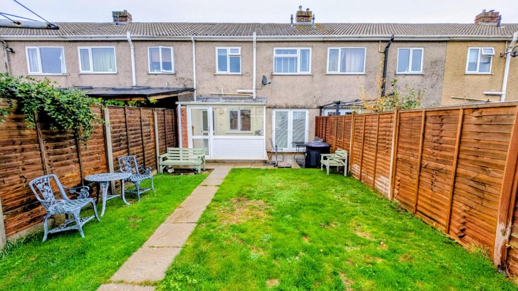 104 Stanshawe rear shot.jpg