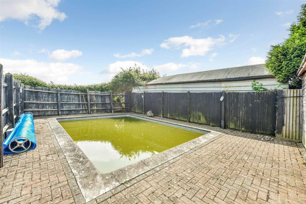 Swimming Pool.jpg