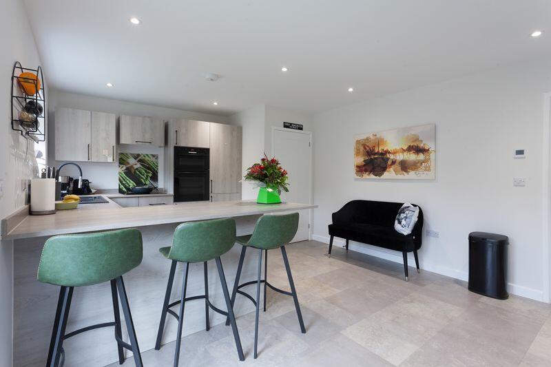 OPEN PLAN DINING KITCHEN F