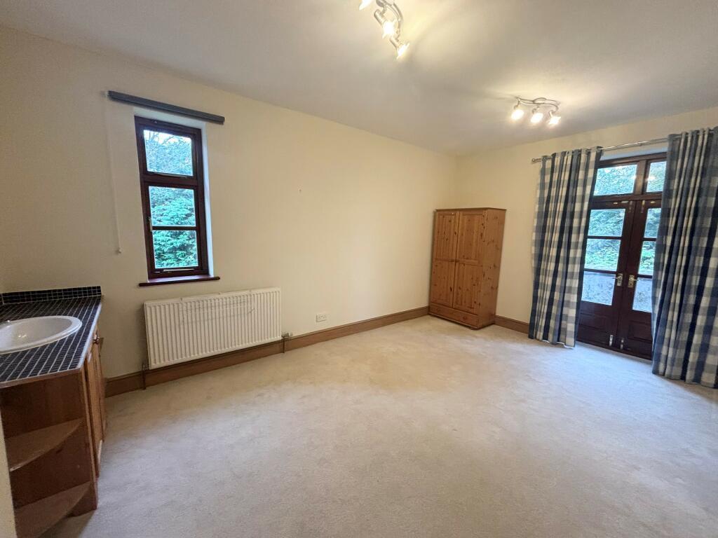 Bedroom 2.jpeg