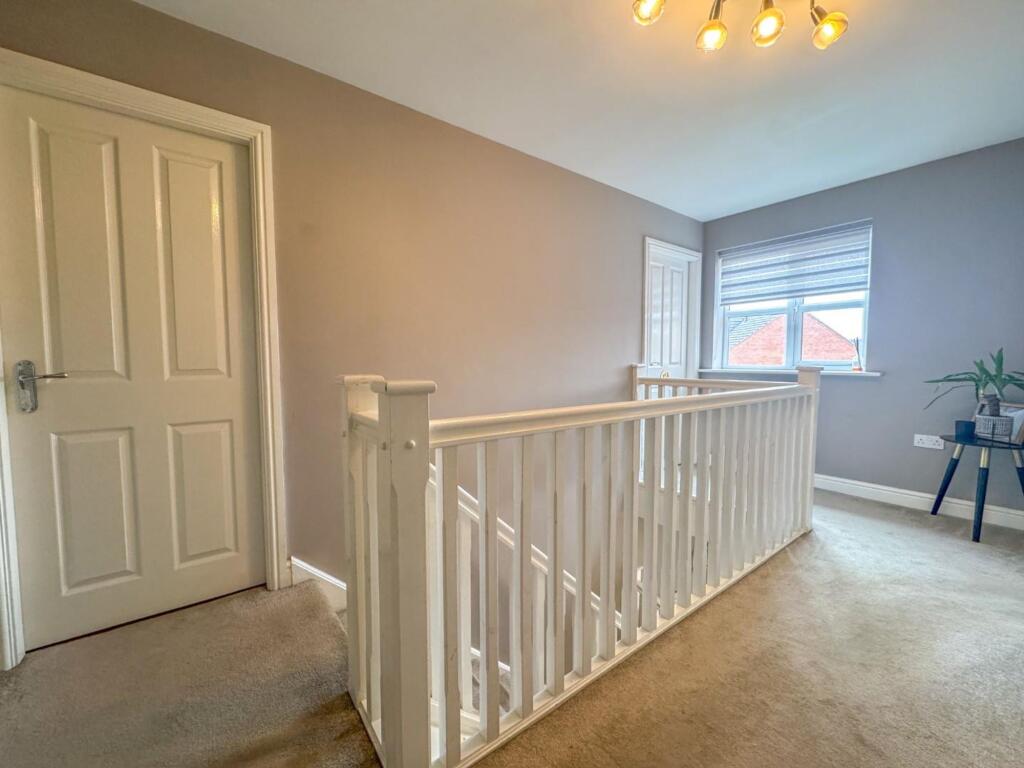 Lowes Drive - Image-18.jpg