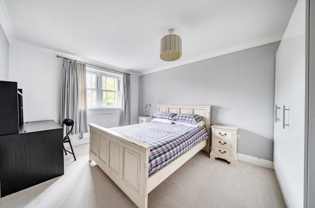 1365747-32-68ecc5...