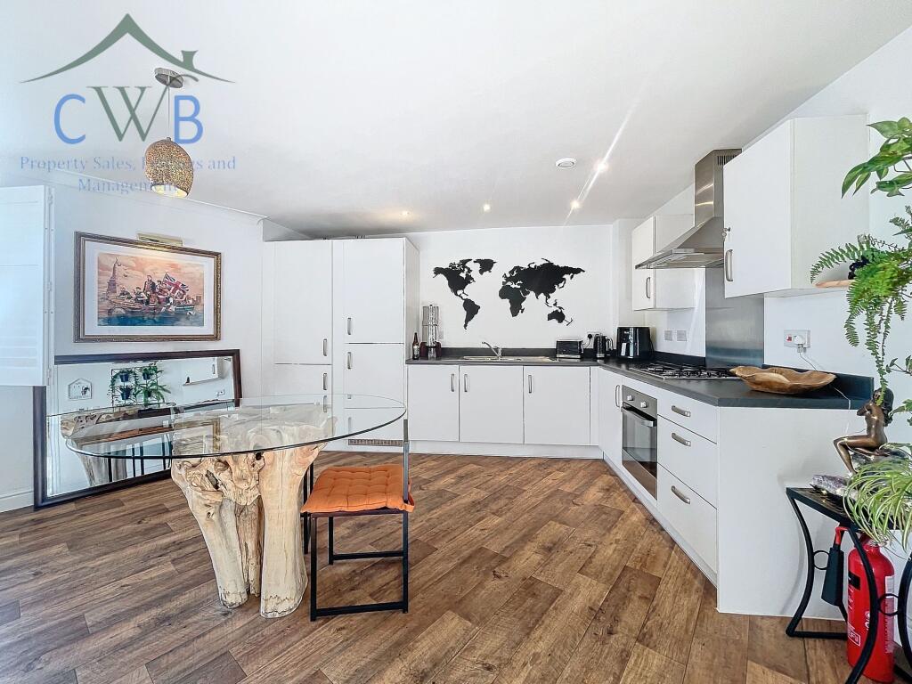 kitchen/dining