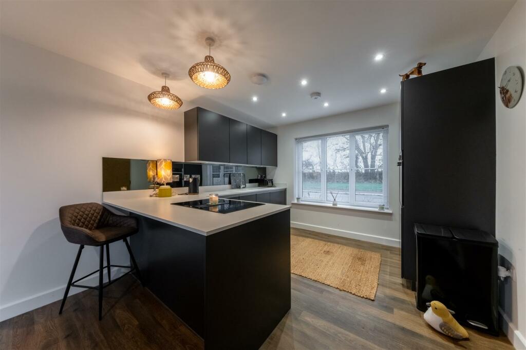 8 Mulberry Avenue-006.jpg