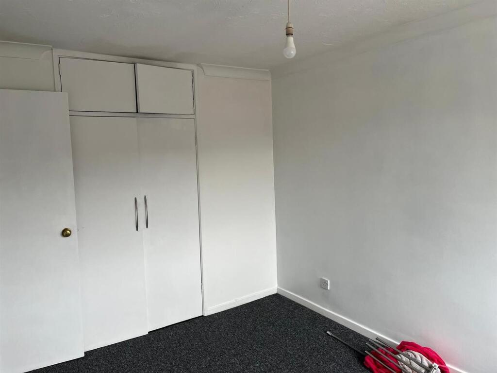 bedroom 3.jpg