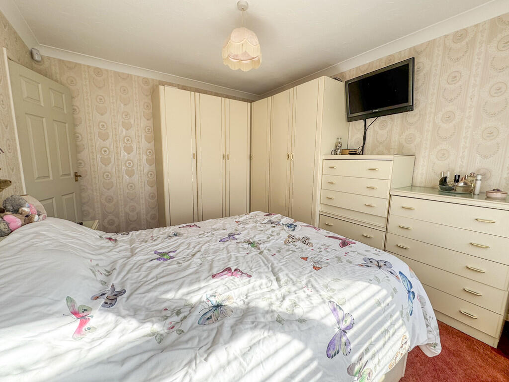 bed1 wardrobes