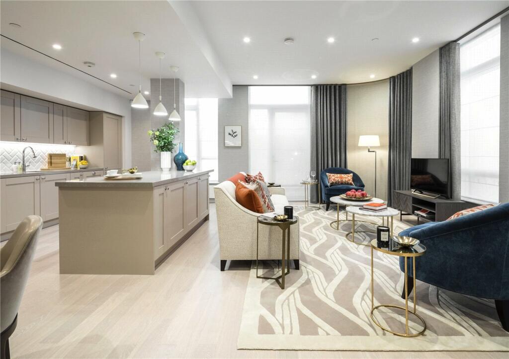 Show Flat Living