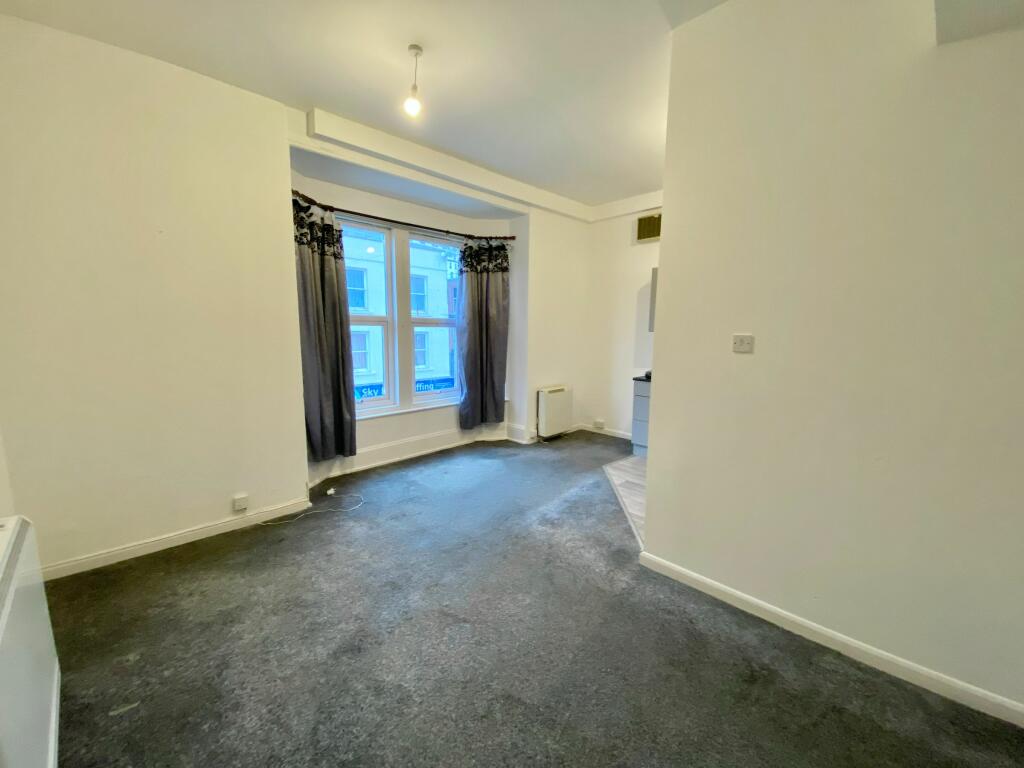FLAT 2