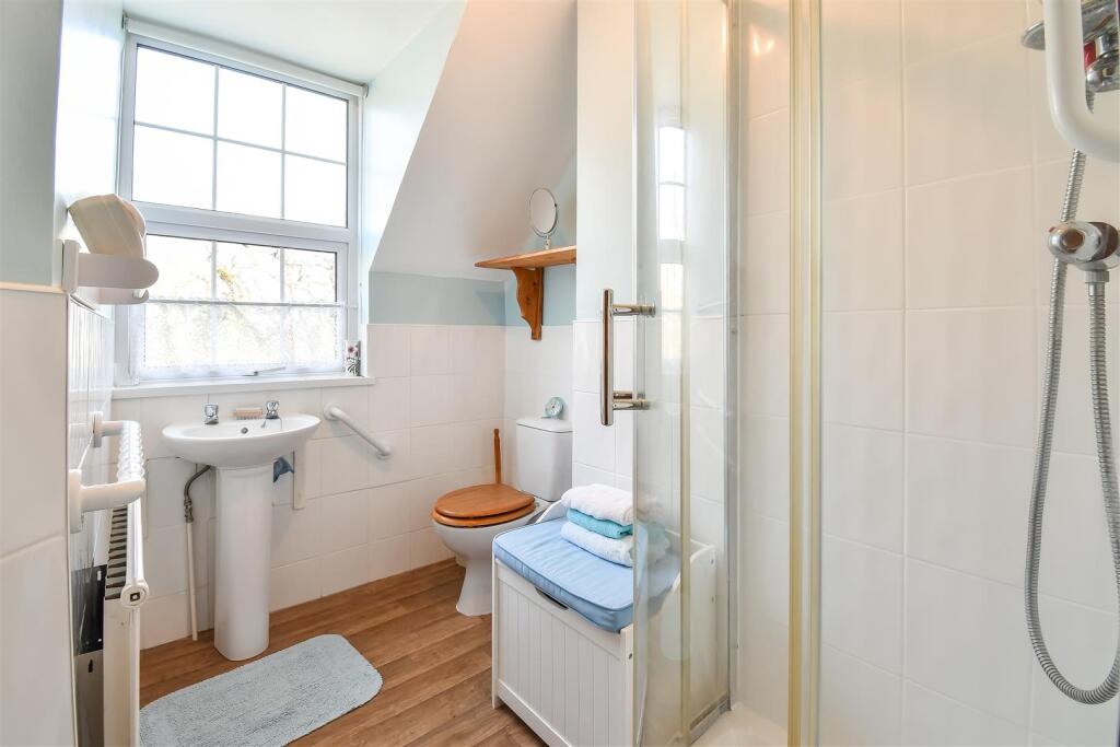 Family Shower Room