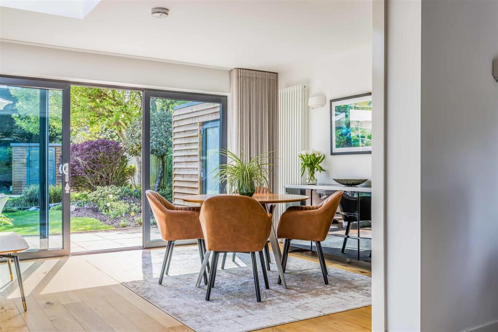 15 Sinah Lane, Hayling Island-Small-PorticoMarketi