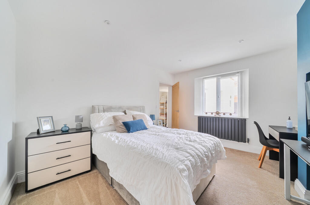 1343191-10-68b32d...