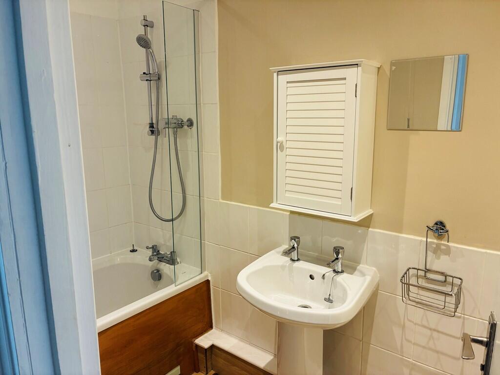 Bathroom1