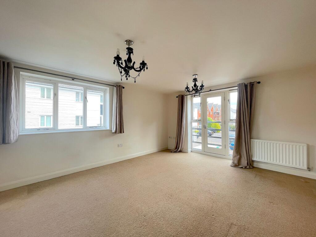 Living Room/Dining Room/Kitchen (3)