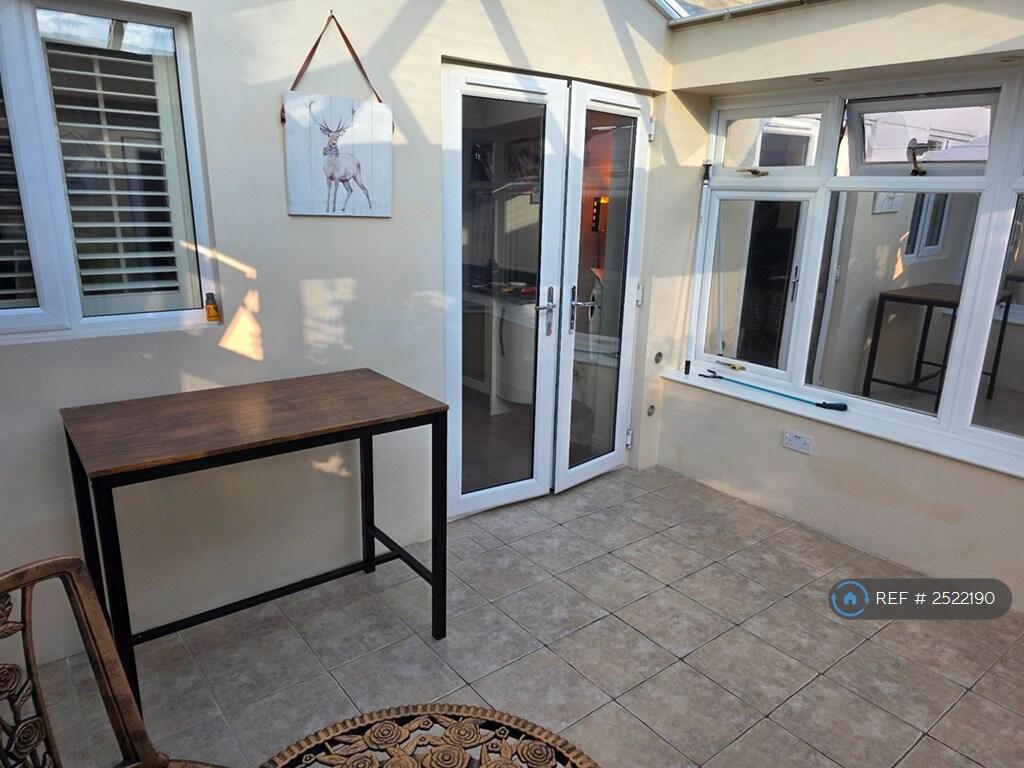 Conservatory / Lounge
