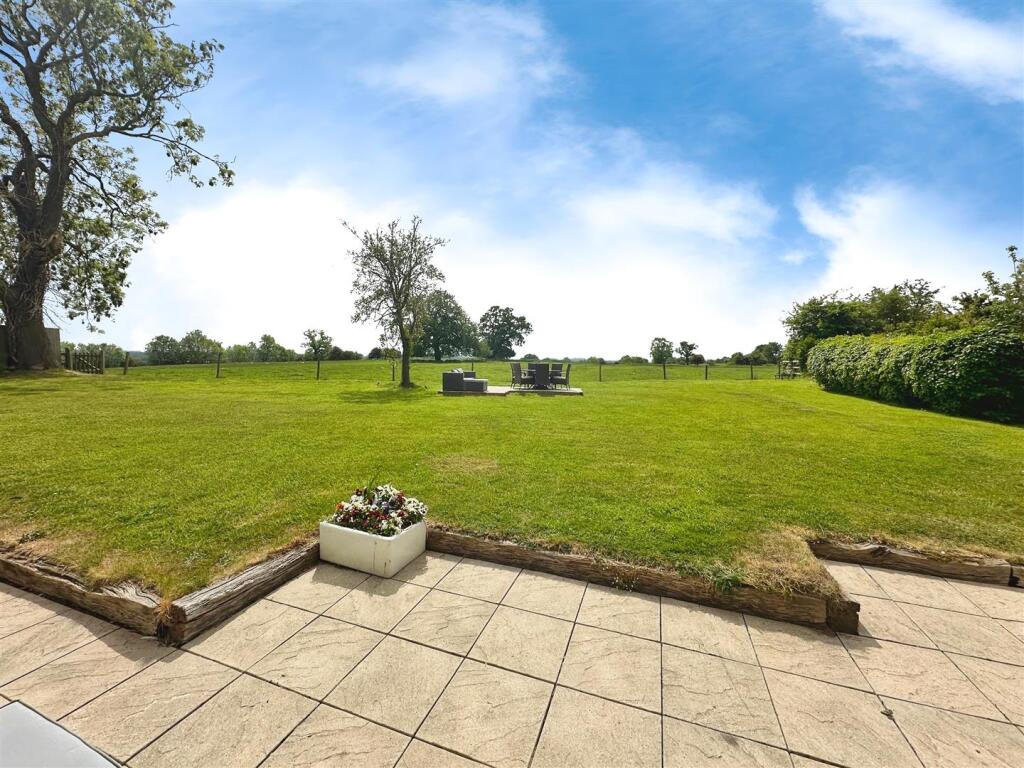 bba675b8--48E5-AA2E-4AC2205F5C50-51551-00001038FBD