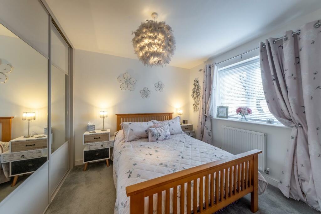 2 Bluebell Close-028.jpg