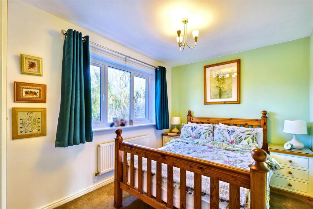Bedroom 2_1.jpeg