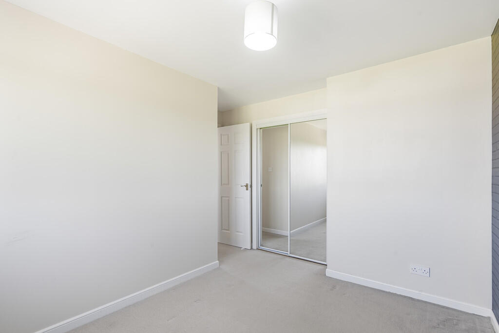 8 Glenisla Court,...