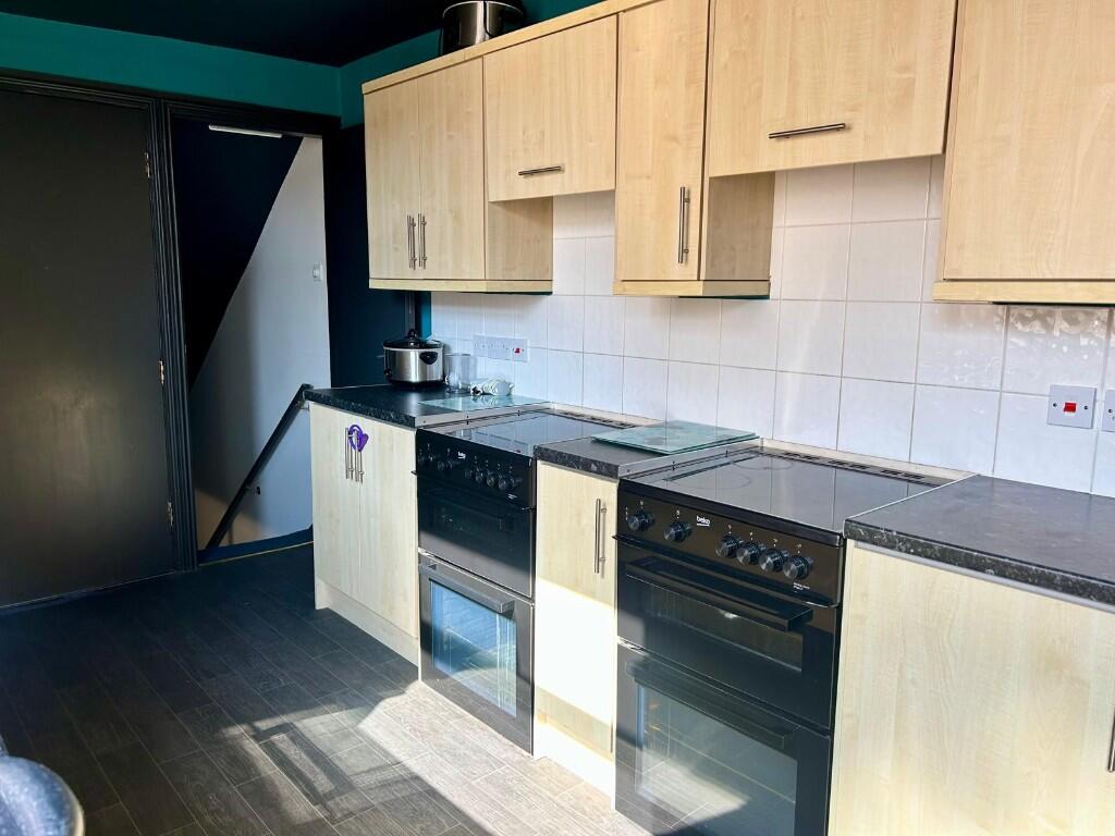 Communal Kitchen 