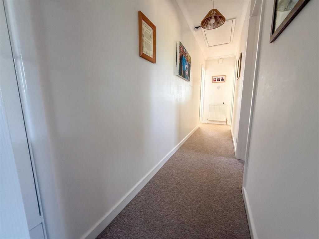 INNER HALLWAY