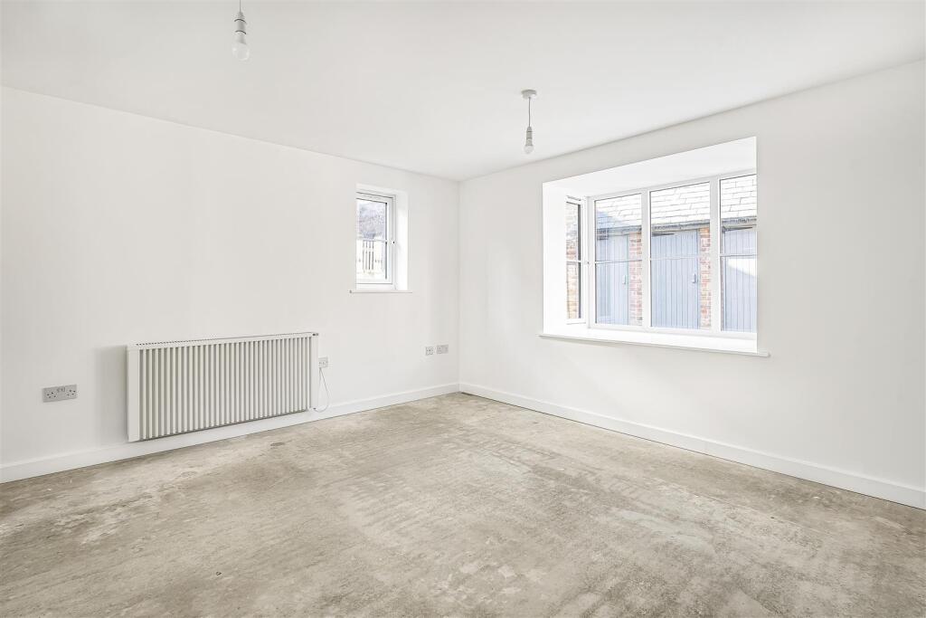 7C Warwick Street