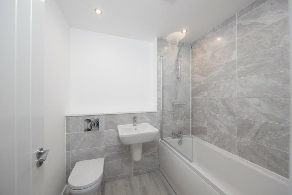 Family bathroom
