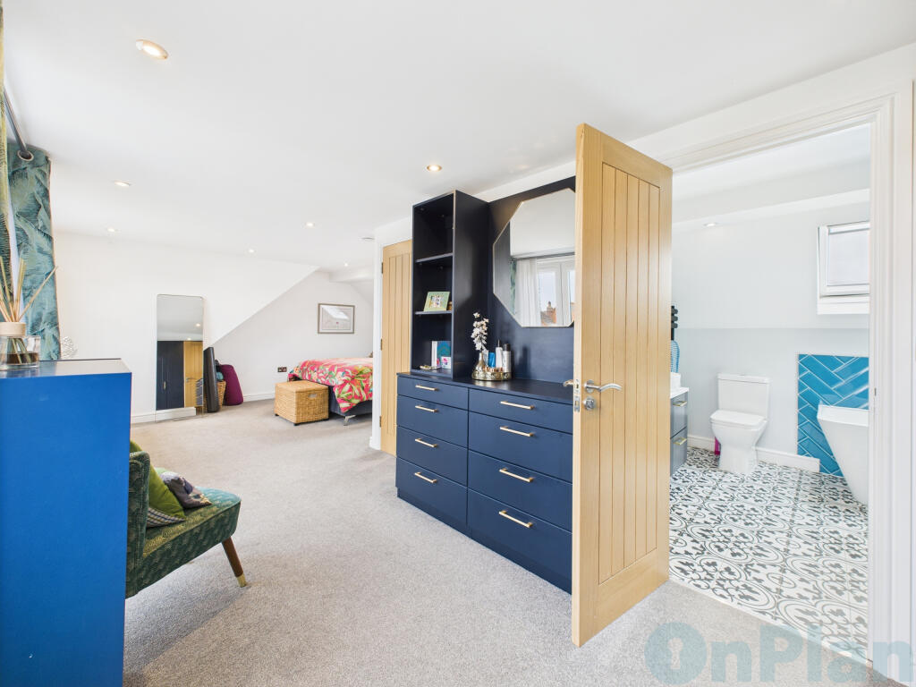 CAM04024G0-PR0029-STILL017