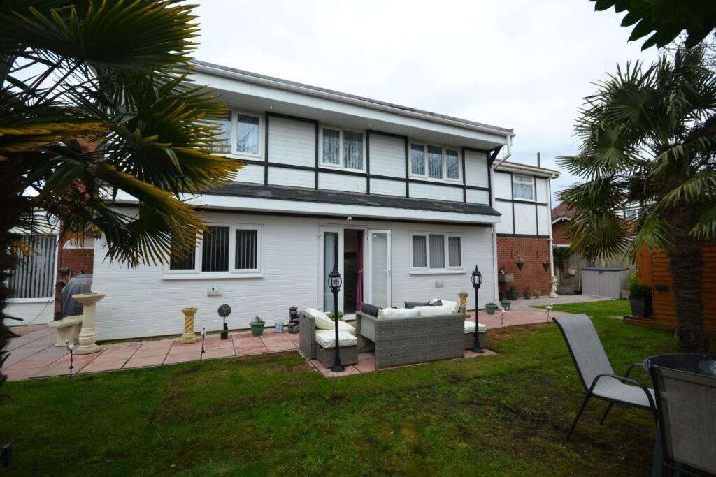 REAR EXTENSION