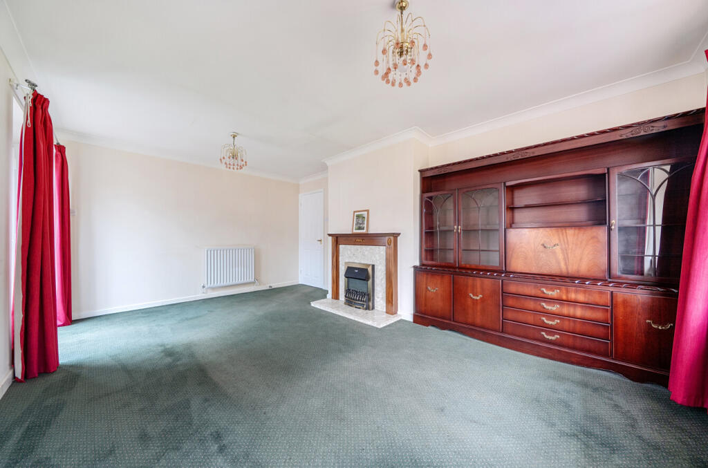 1375854-9-690de9a...