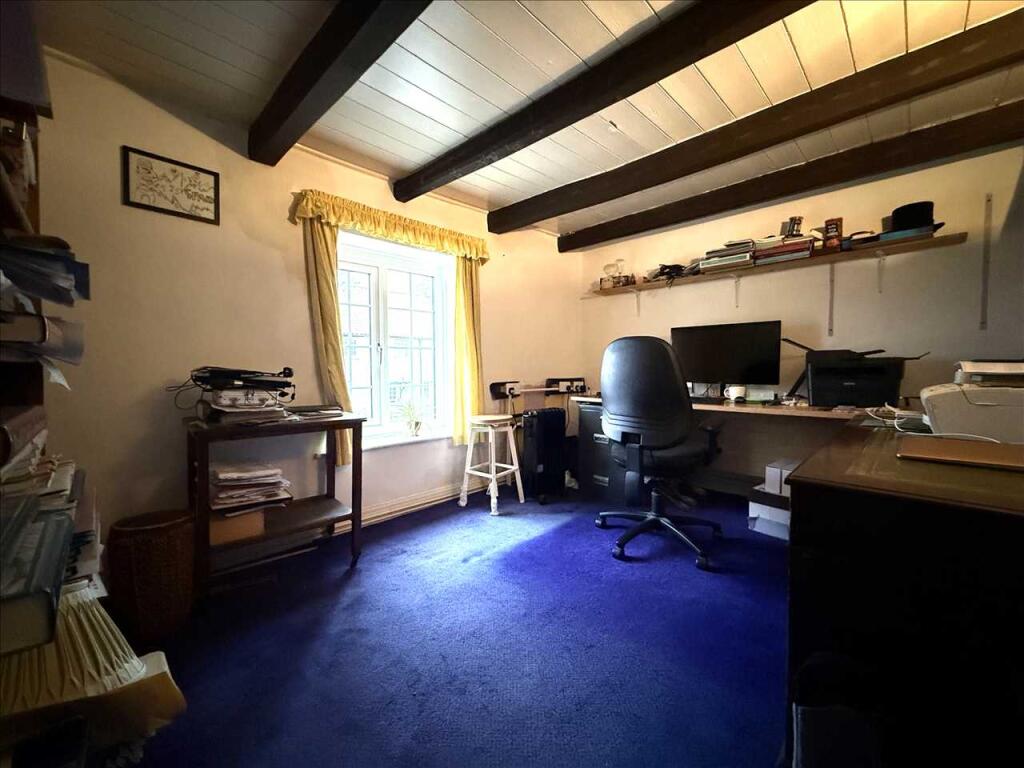 Bedroom (front)