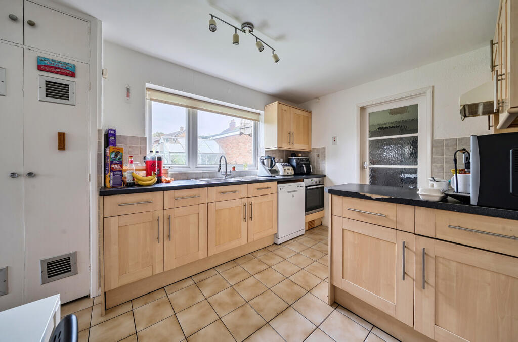 1365538-14-68ed12...