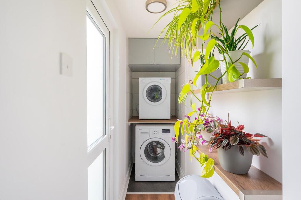 0J7ABN - Utility A.jpg