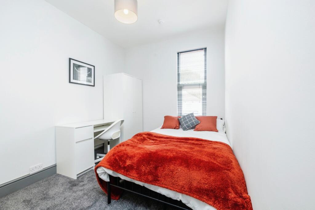 Bedroom Seven