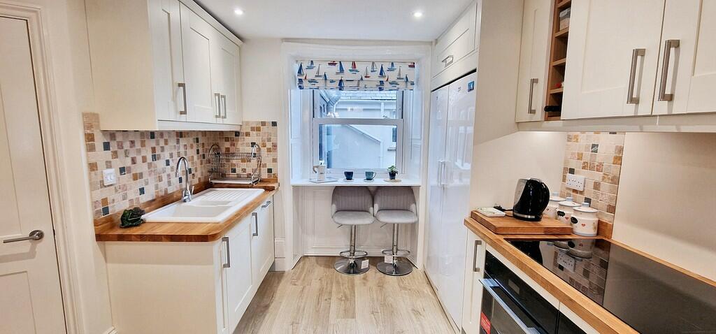 Maisonette - Kitc...