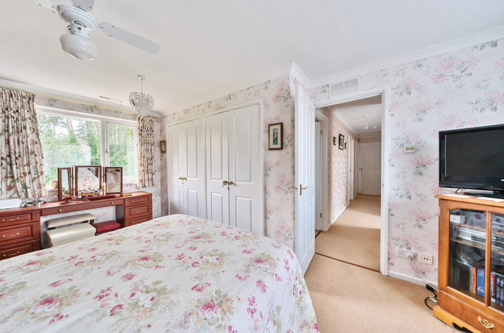 1316155-15-685b13...