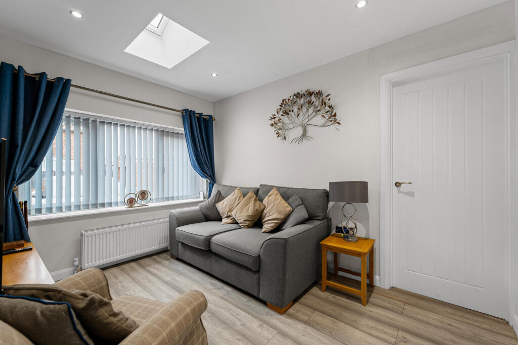 2nd Living Room