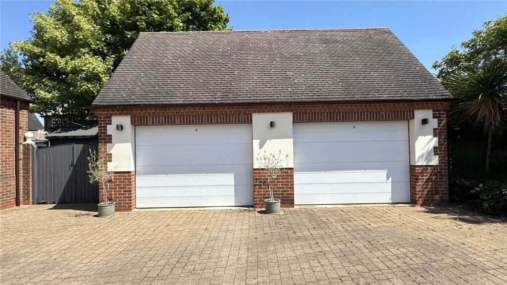 Garaging