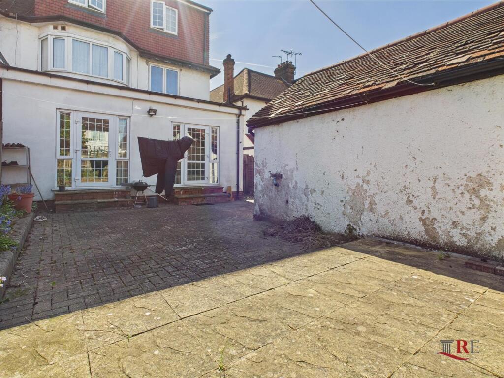 CAM02489G0-PR0157-STILL002.jpg
