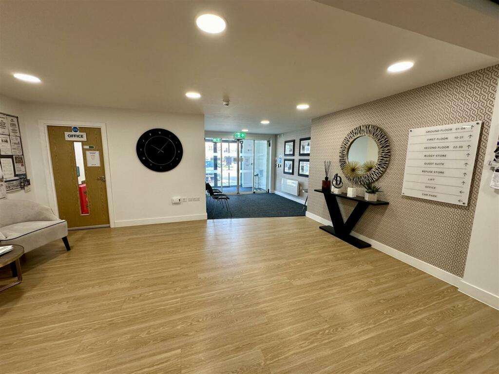 main entrance hall.JPEG