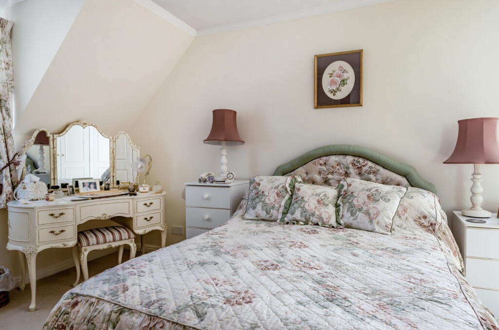 1320567-4-686ff5e...