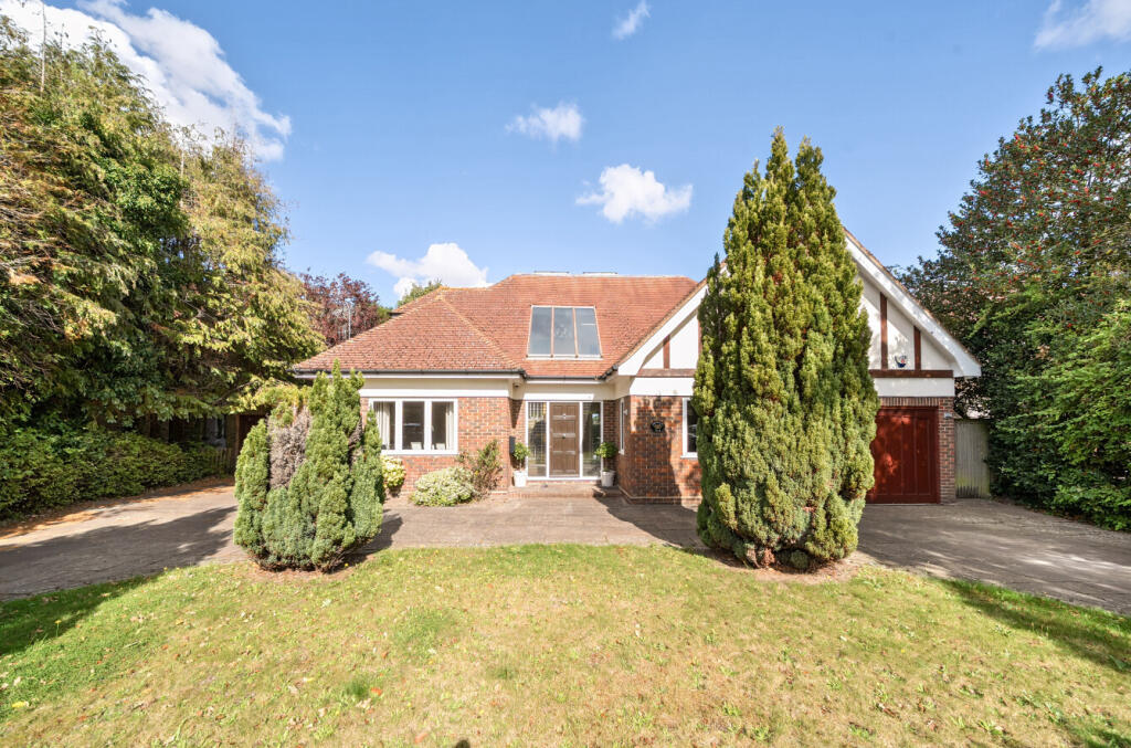 1355829-52-68d152...