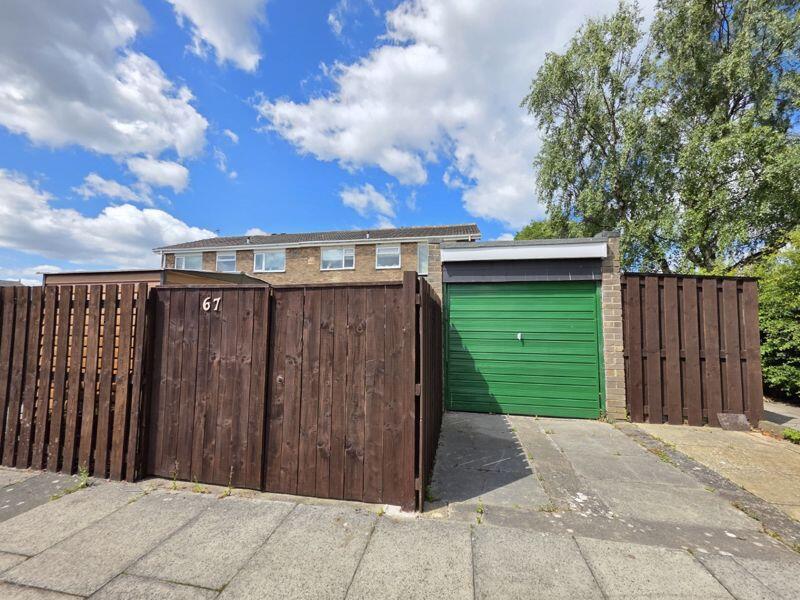 Garage/Driveway