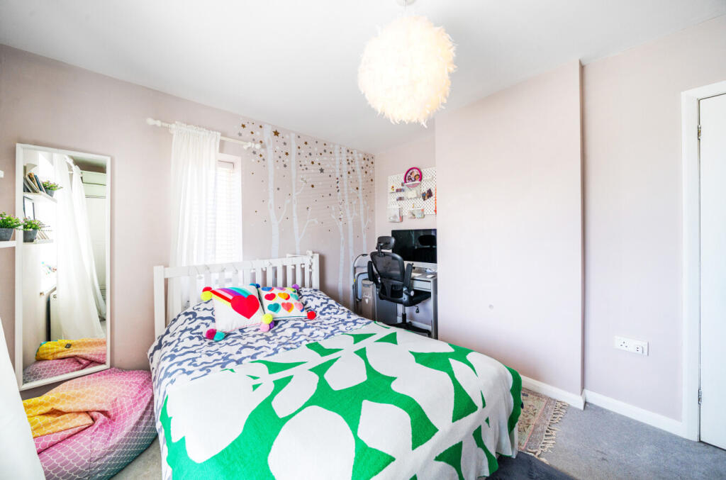 1319449-23-686cf8...