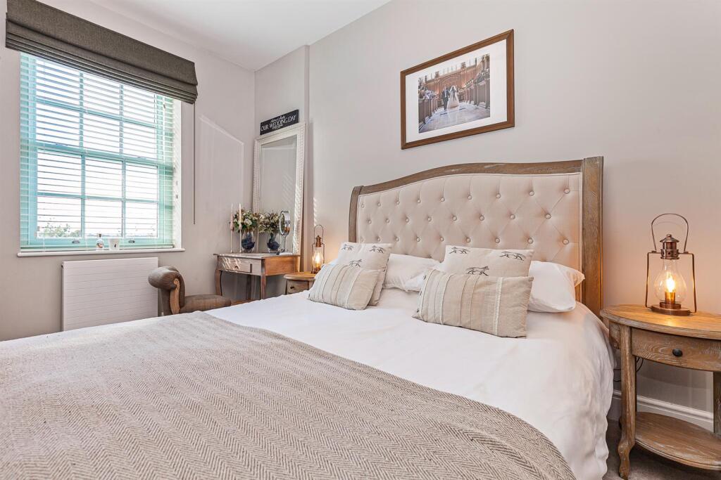 Master Bedroom 3.jpg