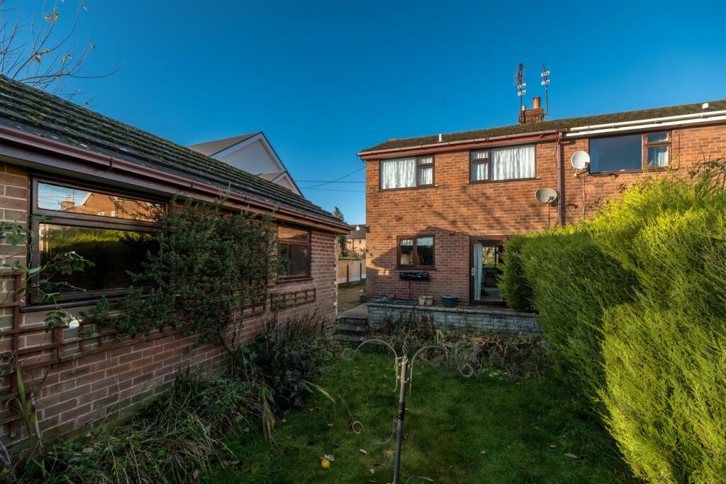 12A Eaton Road-021.jpg