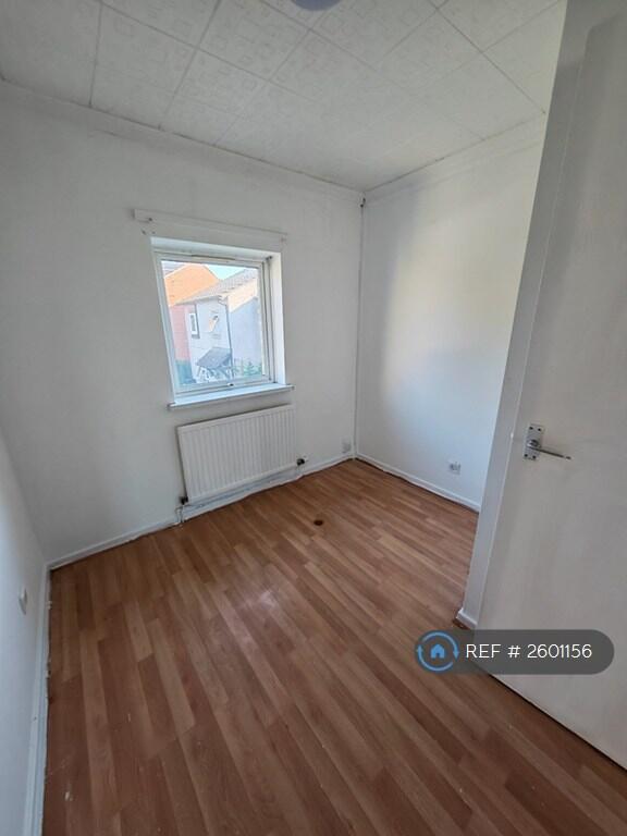 Small Bed Room /Office 